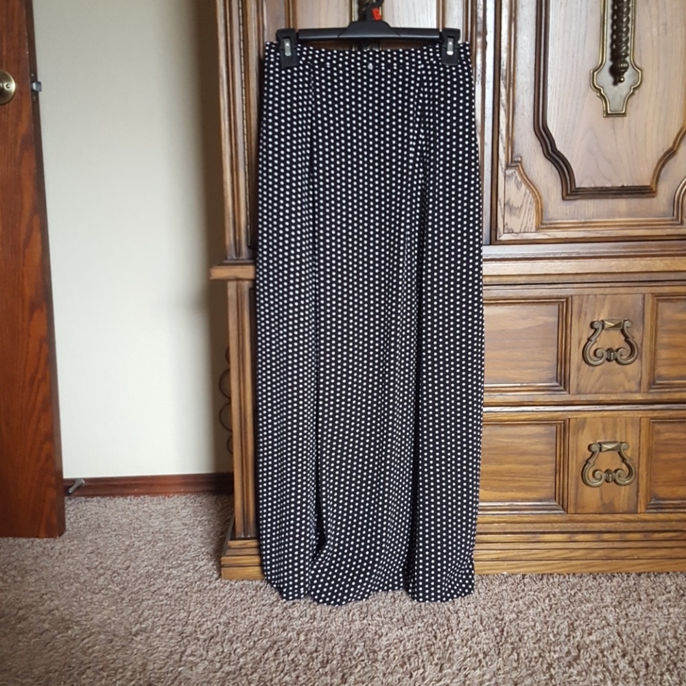 Women's long skirt